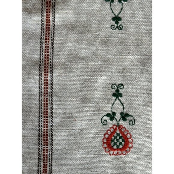 Handwoven Embroidered Linen Table Runner With Floral Motif & Fringed Edges 35" - Picture 3 of 6